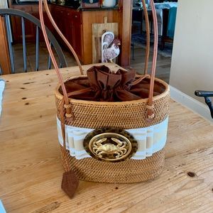 Gorgeous Busom Buddy Straw Bag with Crab